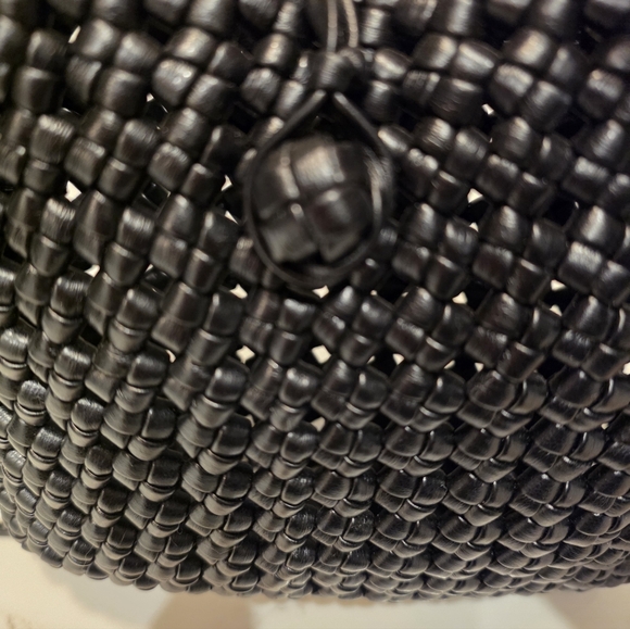 Elegant Black Woven Bag with Gold Handle - Picture 6 of 6